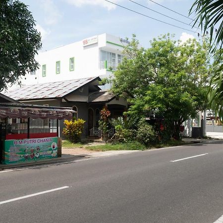 Audi Inn Hotel Tanjung Pandan Eksteriør bilde