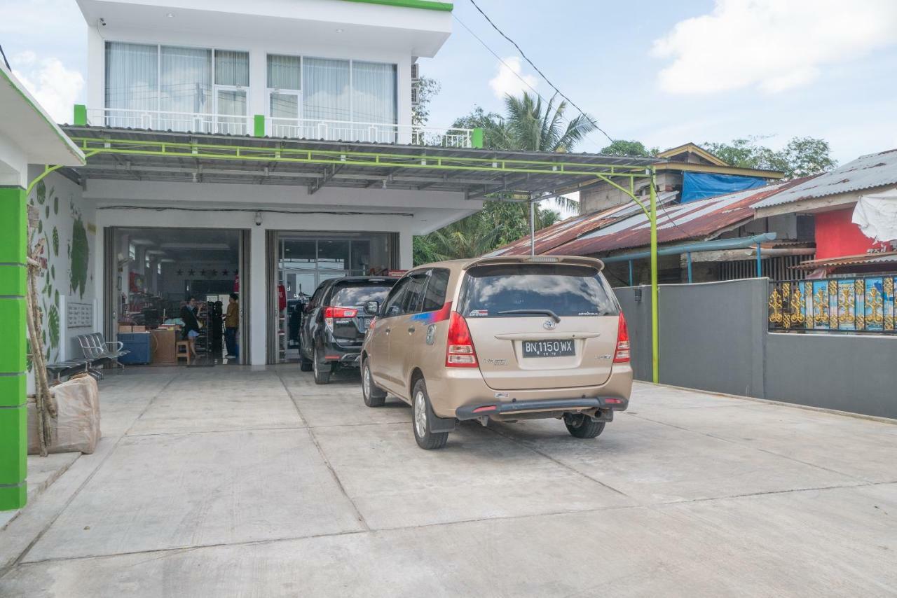 Audi Inn Hotel Tanjung Pandan Eksteriør bilde